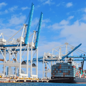 خدمات الشحن السريع